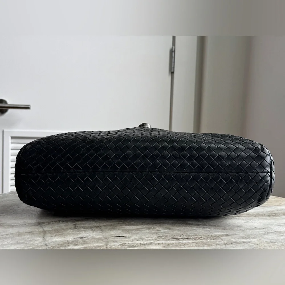 Bottega Veneta Briefcase Intrecciato Envelope Black Woven leather business bag